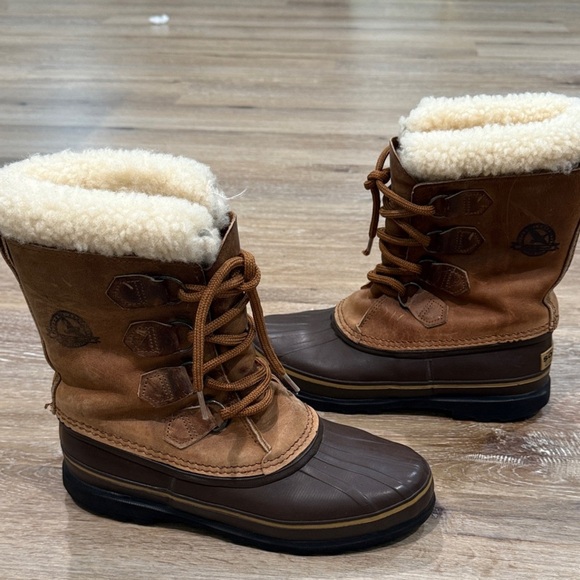 Vintage SOREL Caribou Shearling Boots W9.5/M8 Made in Canada Leather/Wool Lined - Picture 13 of 15
